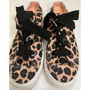 Rocket Dog Athena Safari Pink Leopard Spots slip-on sneaker. Size 9(W).